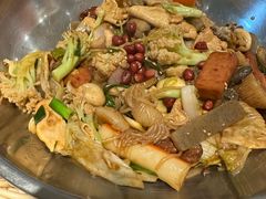 -拿渡麻辣香锅(世茂广场·工三店)