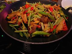 衢州黄牛肉-桂花里·衢州菜·精酿餐吧(未来科技城万达广场店)