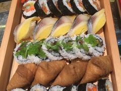 -大中华希尔顿酒店-念自助餐·嗨啤·小龙虾
