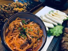 酸萝卜炒牦牛肉-敏珠拉姆藏餐·南京厨房(富春江东街店)