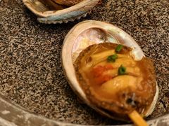 石锅大鲍鱼-品海楼·大连海胆锅贴馆(东港店)