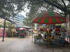 -顺德大良半月城游乐场