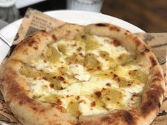 苏丹王榴莲pizza-春树下·树屋花房西餐厅(罍街AS1980店)