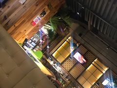-洪氏嗨捞·广东猪肚鸡·椰子鸡火锅(西咸万象城店)
