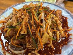 -不起眼麻辣烫凉皮店