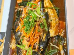 -鸣记脆皮烤鱼·海鲜烤鱼(三八广场店)