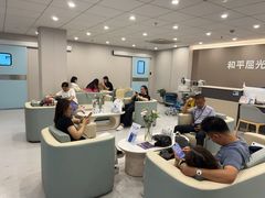 -上海大学附属上海和平眼科医院