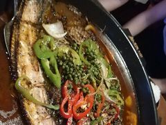 -令狐冲·炭烤活鱼(宝龙店)