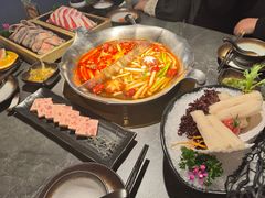 -湊湊火锅·茶憩(杭州湖滨银泰in77店)