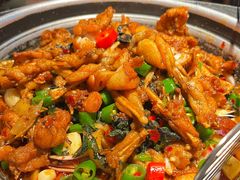 青椒紫苏味-蛙小侠·沸腾砂锅(南山欢乐颂店)