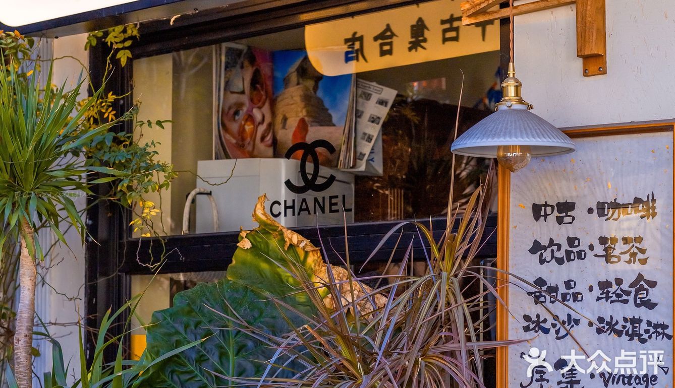 杭州 | 小河直街的店铺门头🚪也太卷了吧‼️