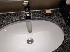 -武汉汉口火车站东方建国大酒店