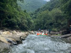 -雅鲁激流探险漂流