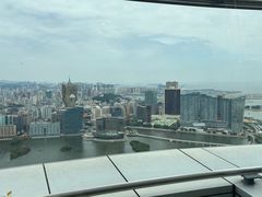 -澳门旅游塔360°旋转餐厅