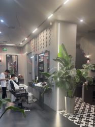 -老肖男士理发店