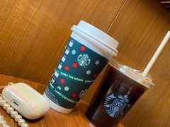 -星巴克(西安曲江银泰店)