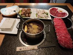 -牛品荟牛肉火锅(新城广场店)