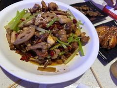 -红盔侠小龙虾(海宁银泰店)