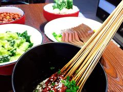 -虾弄弄海派小龙虾·牛羊蝎子火锅