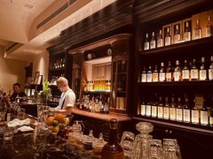-DM Distiller & Mixologist Whisky Cocktail Bar