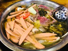 -泸州酸菜豆花火锅川师店