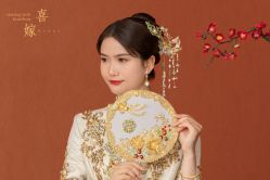 -雪中彩影婚纱摄影·微光艺术中心