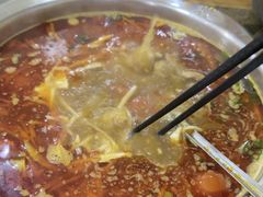 -黄利砖万峰林布依特色酸笋牛肉馆