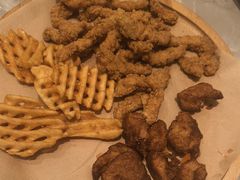 -必胜客(尹山湖歌林公园店)
