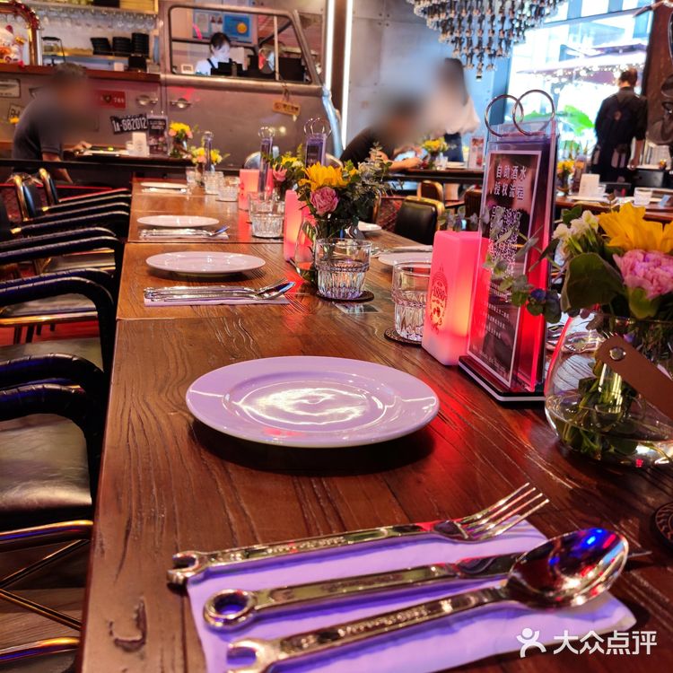 🏍️来到1886用餐🚙感受德国汽车世界🚗