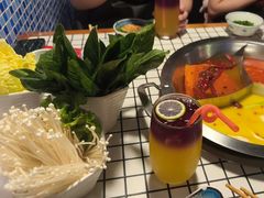 -山悦里 山野·鲜火锅(罗斯福广场店)