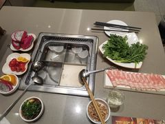 -海底捞火锅(雄峰城店)