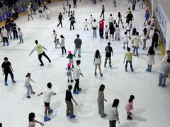 -正佳冰河湾真冰滑冰场