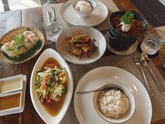 -Phensiri Thai Restaurant