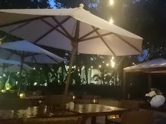-三亚艾迪逊酒店·海滩烧烤 BARBACOA·现场乐队·浪漫晚餐·烧烤海鲜