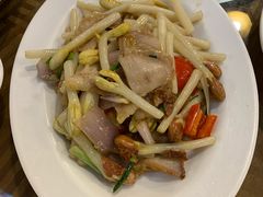 花生苗炒猪颈肉-新城餐厅(吉祥北街店)