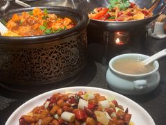 -万重锦·人文川菜馆(骡马市店)