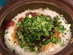 特色腊味煲仔饭-百年果林椰子鸡(中洲店)