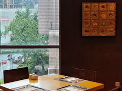 靠窗位-上海西藏大厦万怡自助餐厅(徐汇店)