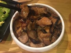 荷叶冬菇蒸鸡简餐-72街红烧排骨饭(海珠丽影广场店)