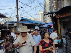 -红土地(地铁站)