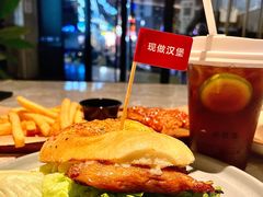 -必胜客(骡马市店)