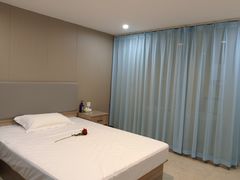 -圆子酒店(南宁金湖广场地铁站店)