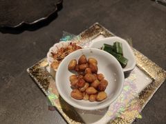 -铭牛烧肉·和牛海鲜自助(高新月牙湖店)
