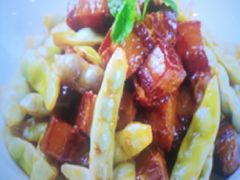 黄金豆焖红烧肉-将相和·海鲜蒸饺大连菜
