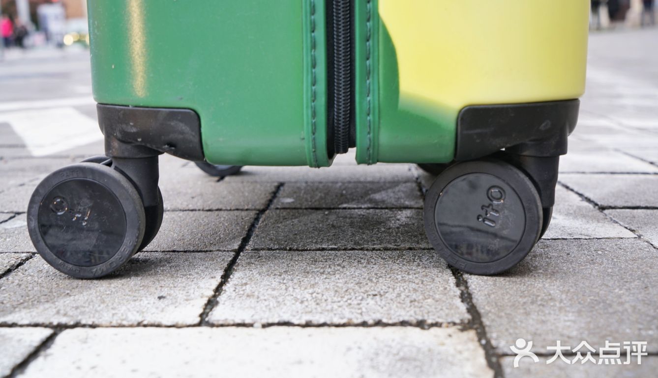 与布拉迪斯拉发老城超搭的复古风旅搭好物