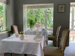 靠窗位-蝶舍·MAISON PAPILLON