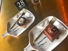 -UNI UNI(环亚凯瑟琳店)