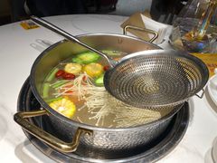 -犇鼎牛潮汕牛肉火锅(新辰里学清路店)