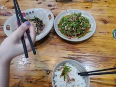 -饭饱香土碗菜(新科店)