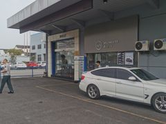 -华胜奔驰宝马奥迪专修连锁(虹梅南路店)